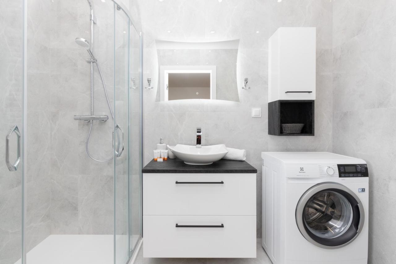 Plac Unii Apartment Gdynia By Noclegi Renters Exterior photo